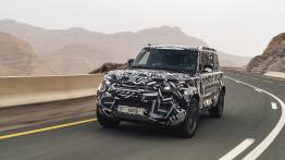 Czy nowy Land Rover Defender z godnością zastąpi kultowego poprzednika?