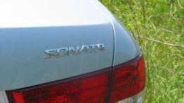 Hyundai Sonata 2.4 Elegance - widok z tyłu
