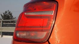BMW Seria 1 F20-F21 Hatchback 3d M 135i 320KM - galeria redakcyjna - lewy tylny reflektor - włączony