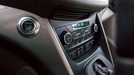 Ford Grand C-Max (2016) - galeria redakcyjna - przycisk do uruchamiania silnika