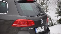 Volkswagen Passat B7 Variant 2.0 TDI CR DPF BlueMotion 140KM - galeria redakcyjna - tył - inne ujęci