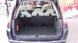 Citroen Grand C4 Picasso - tył - bagażnik otwarty