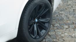 BMW X5 F15 M50d 381KM - galeria redakcyjna - koło