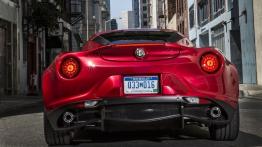 Alfa Romeo 4C (2015) - wersja amerykańska - widok z tyłu
