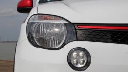 Renault Twingo III - galeria redakcyjna - prawy przedni reflektor - wyłączony