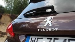 Peugeot 2008 - galeria redakcyjna - emblemat