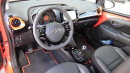 Toyota Aygo II 5d 1.0 VVT-i 69KM - galeria redakcyjna - pełny panel przedni