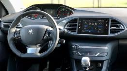 Peugeot 308 SW 1.5 BlueHDI 130 KM - galeria redakcyjna - pełny panel przedni