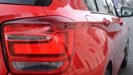BMW Seria 1 F20-F21 Hatchback 5d 118i 170KM - galeria redakcyjna - prawy tylny reflektor - wyłączony