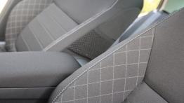 Skoda Fabia III Hatchback 1.0 MPI - galeria redakcyjna - fotel kierowcy, widok z przodu