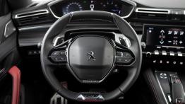 Peugeot 508 – czy mocna benzyna może być alternatywą dla diesla?