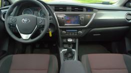 Toyota Auris II Touring Sports Valvematic 130 - galeria redakcyjna - pełny panel przedni