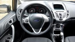 Ford Fiesta VII  KM - galeria redakcyjna - kokpit