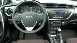 Toyota Auris II Touring Sports Valvematic 130 - galeria redakcyjna - kokpit