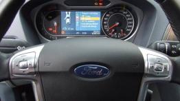 Ford Mondeo IV Hatchback 2.0 Duratec 145KM - galeria redakcyjna - zestaw wskaźników