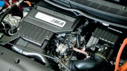 Honda Civic Hybryda - pokrywa silnika otwarta