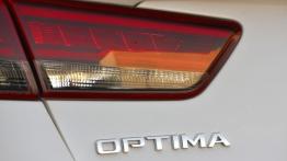 Kia Optima IV (2016) - wersja amerykańska - lewy tylny reflektor - wyłączony