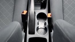 Ford Fiesta VII  KM - galeria redakcyjna - tunel środkowy między fotelami