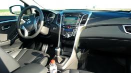 Hyundai i30 II Hatchback 5d - galeria redakcyjna - pełny panel przedni