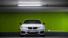 BMW M240i - galeria redakcyjna - widok z przodu
