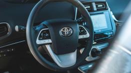 Toyota Prius IV - galeria redakcyjna - kierownica