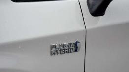 Toyota Prius Plug-in - zimna kalkulacja