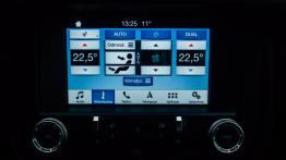 Ford Mustang GT - galeria redakcyjna - ekran systemu multimedialnego
