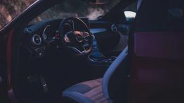 Mercedes-Benz C Coupe - galeria redakcyjna - kokpit, nocne zdjęcie