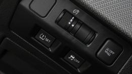 Subaru Levorg 1.6 GT 170 KM - galeria redakcyjna - przełącznik do sterowania trybami jazdy
