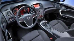 Opel Insignia - pełny panel przedni