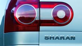 Volkswagen Sharan - lewy tylny reflektor - wyłączony