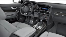 Audi RS6 Sedan - pełny panel przedni