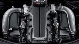 Audi RS6 Sedan - silnik