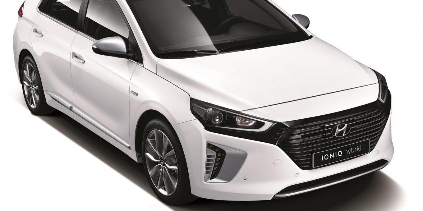 Hyundai IONIQ przełamuje stereotypy dotyczące hybryd