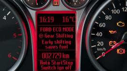 Ford Focus ECOnetic - deska rozdzielcza