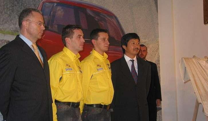 Suzuki odkrywa rajdowe karty ad. 2005