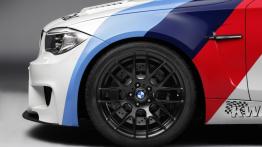 BMW seria 1 M Coupe - samochód bezpieczeństwa MotoGP - koło