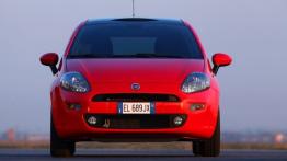 Fiat Punto 2012 - przód - reflektory wyłączone
