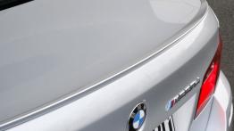 BMW M550d xDrive - emblemat