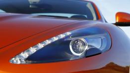 Aston Martin Virage Coupe - lewy przedni reflektor - włączony