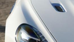 Aston Martin Virage Coupe - prawy przedni reflektor - wyłączony