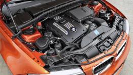 BMW Seria 1 M Coupe - silnik