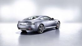 Aston Martin DB9 Facelifting Coupe - tył - reflektory wyłączone