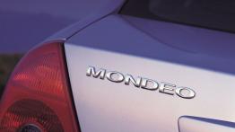 Ford Mondeo - emblemat