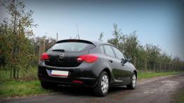Opel Astra J - teraz trzeba błyszczeć