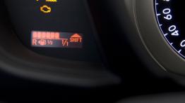 Toyota Urban Cruiser - wskaźnik poziomu paliwa w baku
