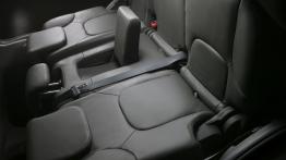 Nissan Pathfinder - tylna kanapa