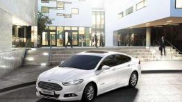 Ford udostępni patenty nt. napędów hybrydowych i EV