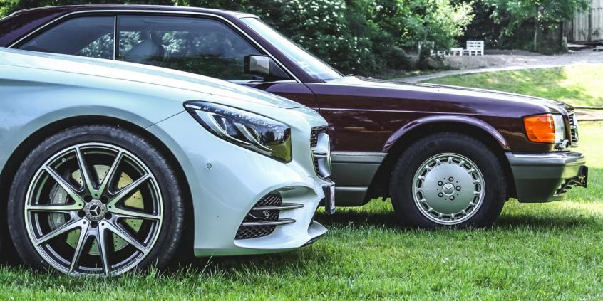 30-letni Mercedes 560 SEC kontra nowa Klasa S Coupe – jak zmieniła się motoryzacja?
