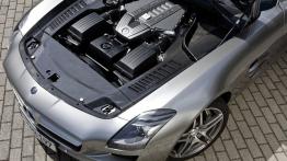 Mercedes SLS AMG - silnik